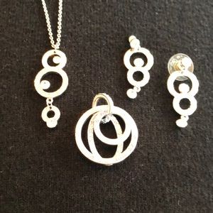 Bundle of Swarovski crystal necklace, earrings.